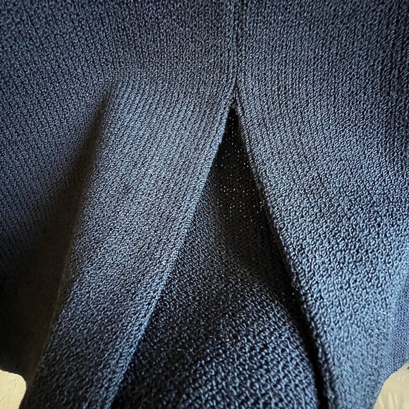 St John Evening dress with sequin trim and cutaway sleeves - Picture 7 of 8